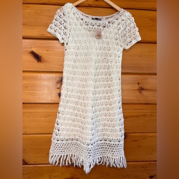 American Eagle Outfitters Dresses & Skirts - NWT Cute XS American Eagle Crochet Roubd Neck Midi Short Sleeve Off White Dress